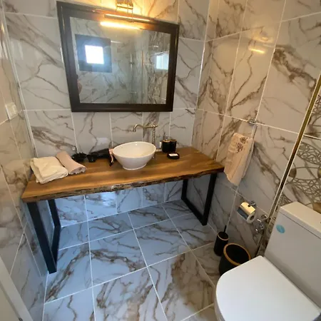 Appart hôtel Mai *
